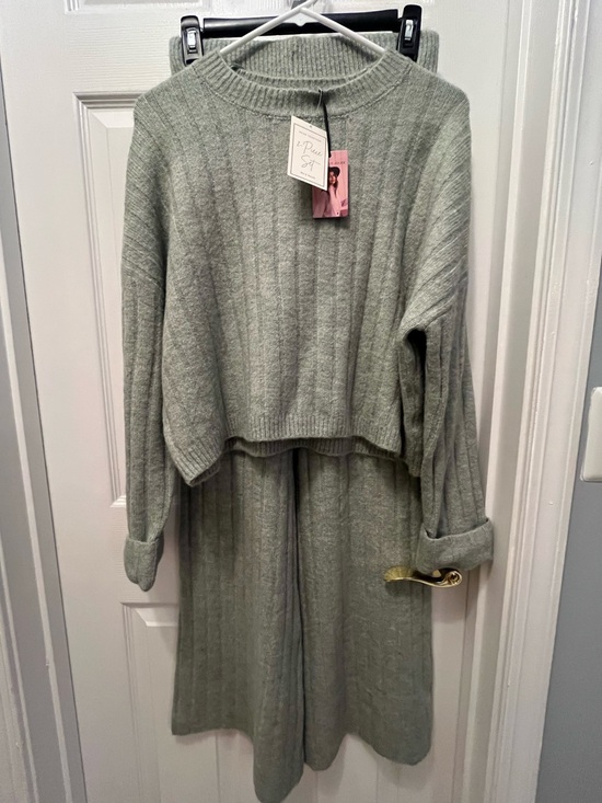 Sincerly Jules Pants - NWT Sincerely Jules  2piece Ribbed Knit Wide-Leg Pants & Sweater Set in Sage